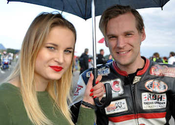 Johan Fredriks und seine Freundin Roksana 