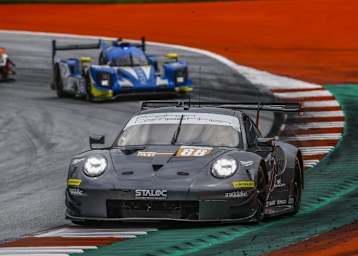Führt die GTE-Klasse der ELMS an: Der Porsche 911 RSR von Proton Competition