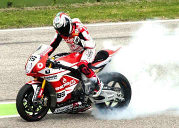 Die Bimota BB3 hat eine gewisse Born-out-Neigung