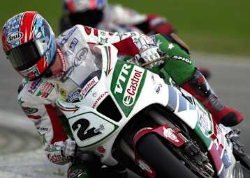 Colin Edwards fuhr als erster Rennfahrer neun Superbike-Siege in Folge ein