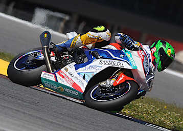 Sascha Hommel bei seinem Comeback auf der BMW S1000RR