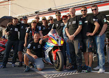 Die versammelte Mannschaft von GERT56 HMT by rs speedbikes