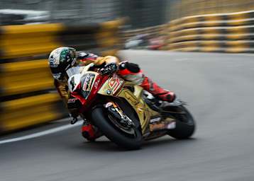 Peter Hickman (BMW) konnte seinen Vorjahreserfolg wiederholen