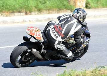 Alt, aber gut, die Suzuki GSX-R1000 von Toni Rechberger