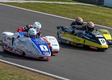 1 Streuer/Koerts (NL) und 9 Schlosser/Hofer (CH) fahren in der IDM mit