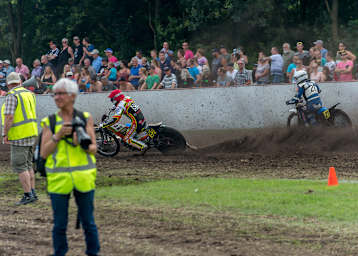 Ohne Weste geht im Innenraum gar nichts