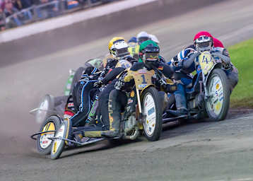 Superenge erste Kurve bei den Gespannen