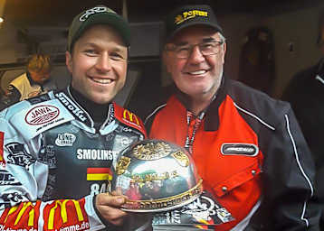 Manfred Knappe mit seinem Schützling Martin Smolinski in Herxheim