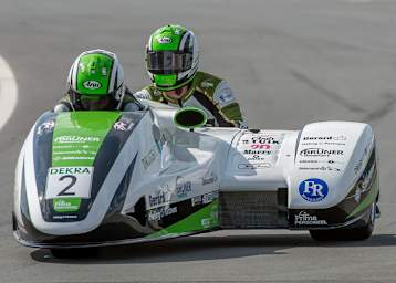 Kees Endeveld/Jeroen Remmé auf ihrer neuen Kawasaki 600 Adolf RS