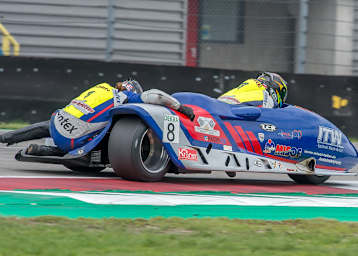 Kretzer/Bosch starten in Rennen 1 von der Pole-Position