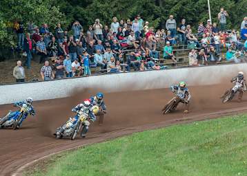 Jörg Tebbe (vorne) wurde am Sonntag auf dem Eichenring in Scheeßel Deutscher Meister