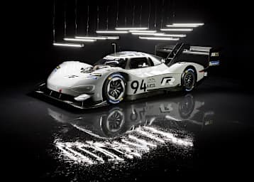 VW ID R zum Rennwagen des Jahres gewählt