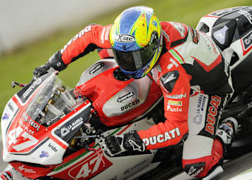 Eddi La Marra sitzt wieder auf einer Ducati Panigale