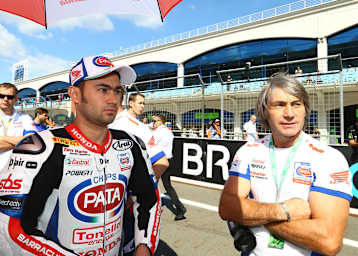 Leon und Ron Haslam in der Startaufstellung beim Meeting in Istanbul