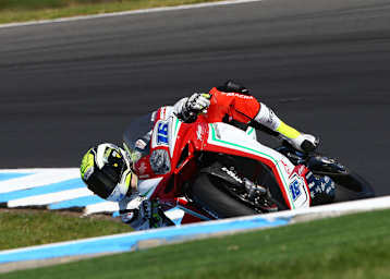 Jules Cluzel mit vollem Einsatz auf der MV Agusta