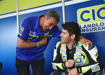 Kieran Clarke mit seinem Teamchef Simon Buckmaster