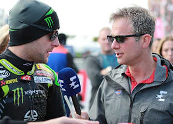 Jamie Whitham 2018 im Gespräch mit Jonathan Rea 