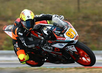 Max Kappler wurde nach seinem Sturz im Medical-Center durchgecheckt