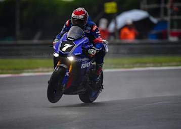 Niccolo Canepa gewinnt mit YART in Sepang