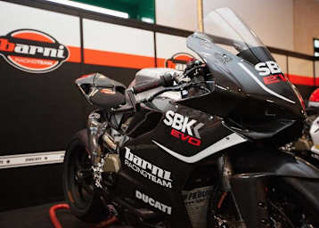 Die Evo-Ducati von Barni Racing bei der Teampräsentation