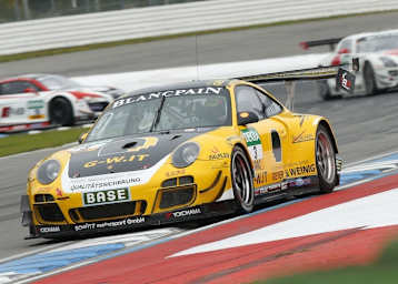 Im Porsche fuhr Van Lagen zu zwei Saisonsiegen