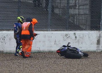 Sandro Cortese stürzte hart auf die Schulter