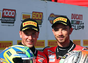 Zwei schnelle Brüder: Andrew (3./li.) und Glenn Irwin (1.)