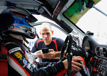 Tim Bergmeister ist zurück im Porsche-Cockpit