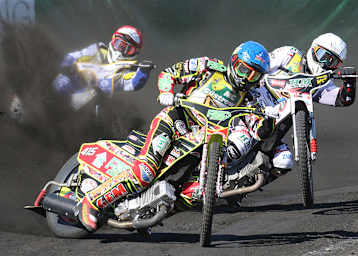 David Bellego vor Michael Härtel