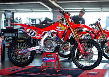 Die Honda von Justin Brayton bleibt bei den nächsten Rennen im Vorzelt stehen