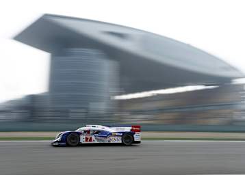 Knapp auf der Pole: Wurz und Lapierre im Toyota