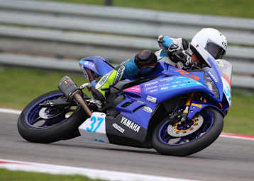 Der Niederländer Rick Dunnik steht am Sonntag auf der Pole-Position in der IDM Supersport 300 