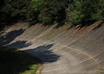 Das legendäre Banking des alten Layouts in Monza