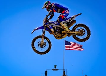 Romain Febvre beendete in Glen Helen die Saison mit einem Grand-Prix-Sieg