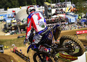 Romain Febvre gewinnt das erste Rennen (MXGP/MX2) in Maggiora
