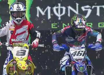 Romain Febvre (rechts) vor dem Start in Thailand neben Pole-Setter Ben Townley