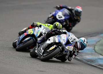 Friedrich vor Neumann, beide BMW