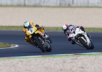 Marvin Fritz vor Mathieu Gines