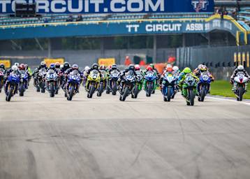 Start der IDM Supersport 600