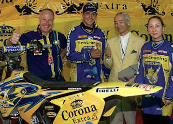 Sylvain Geboers - hier mit Weltmeister Mickaël Pichon - hatte immer gute Kontakte zum Mutterkonzern