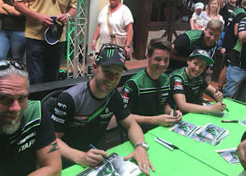 Johnny Rea mit den IDM Fahrern Noderer und Glöckner