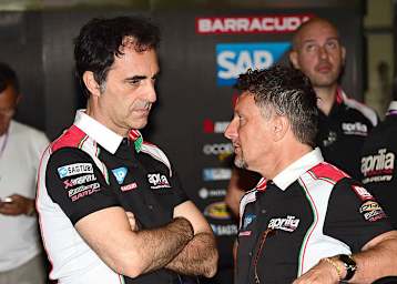 Aprilia-Renndirektor Romano Albesiano mit Teamchef Fausto Gresini