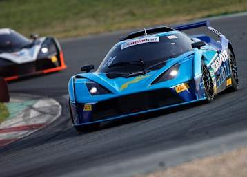 Bestzeit in Oschersleben für den KTM X-Bow GT4 von Reiter Engineering