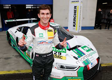 Connor De Phillippi vor seinem Audi R8 LMS