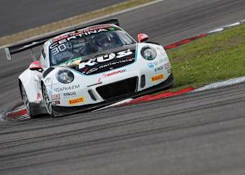 Der Porsche 911 GT3 R vom Team 75 Bernhard