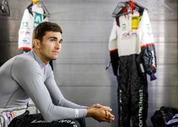 Cooler Typ: Connor De Phillippi