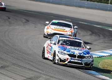 Der BMW M4 GT4 von Marc Ehret und Tobias Dauenhauer
