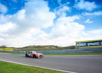 Geben in Zandvoort weiter den Ton an: Dominik Baumann und Jens Klingmann im BMW Z4 GT3