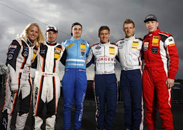 Österreicher in der ADAC GT4 Germany: (v.li.) Laura Kraihamer, Reinhard Kofler, Eike Angermayr, Thomas Jäger, Michael Fischer und Constantin Schöll