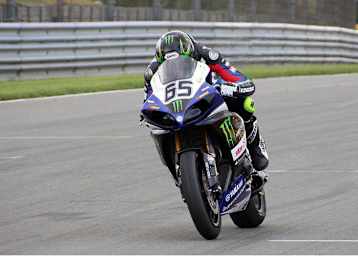 Luca Hanen kennt die Yamaha R1 aus dem Jahr 2012